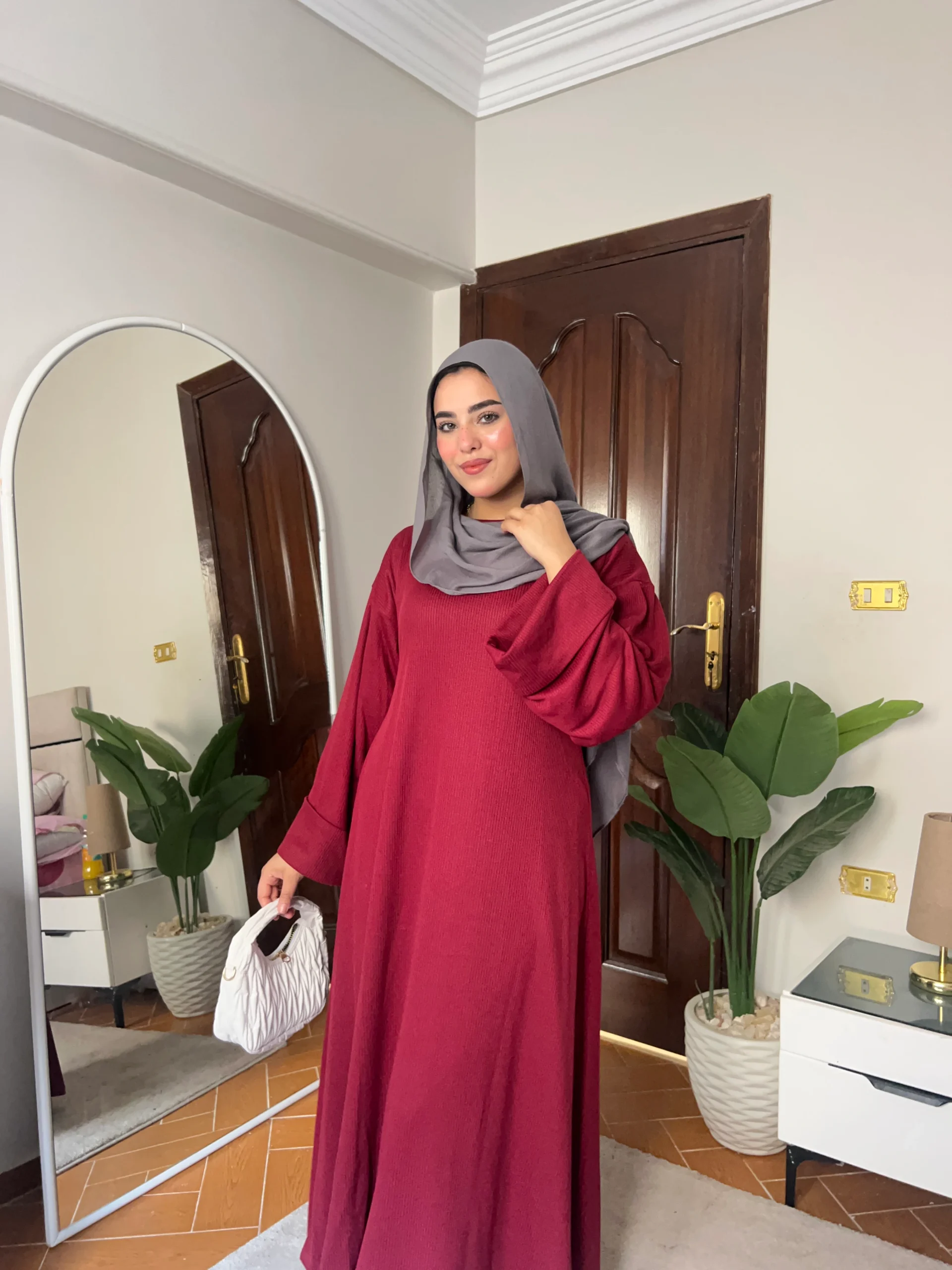 Flowy Dress - الصورة 5